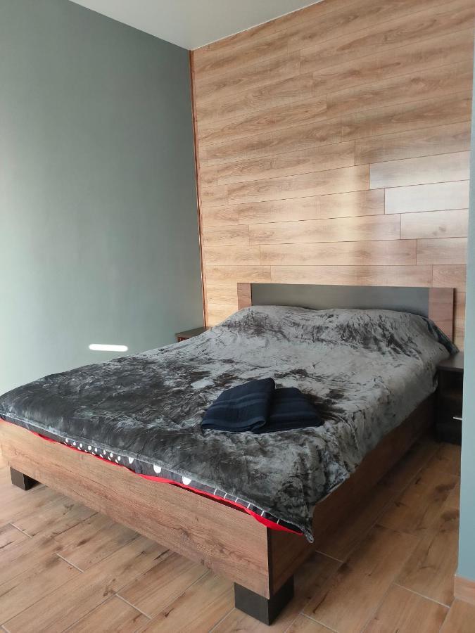 Hotel Rava-Ruska Екстериор снимка