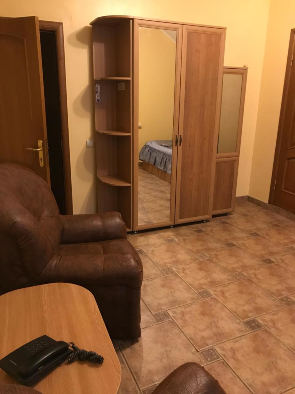 Hotel Rava-Ruska Екстериор снимка